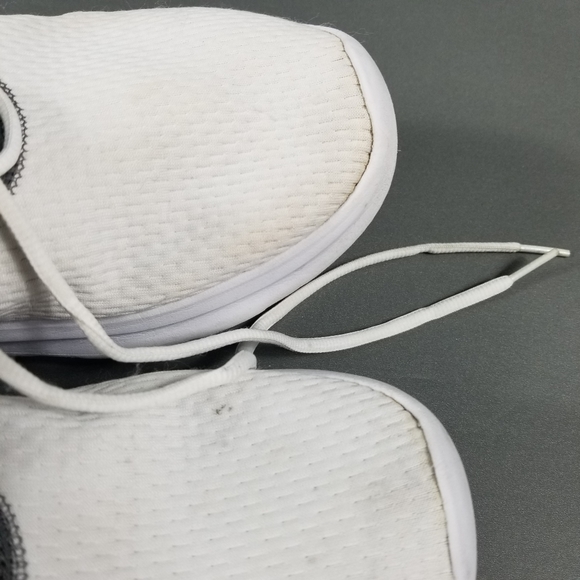 Nike Air Max Motion 2 Running CD5392-100 Mens Size 10 - Picture 11 of 11